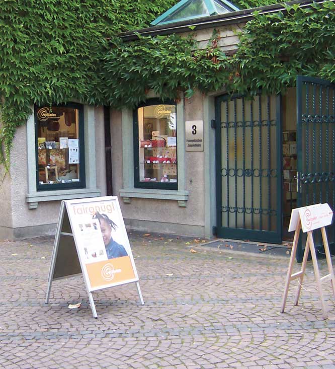 Der Weltladen Xanten ist in der Ev. Kirche untergebracht. Der Weltladen Xanten ist in der Ev. Kirche untergebracht.